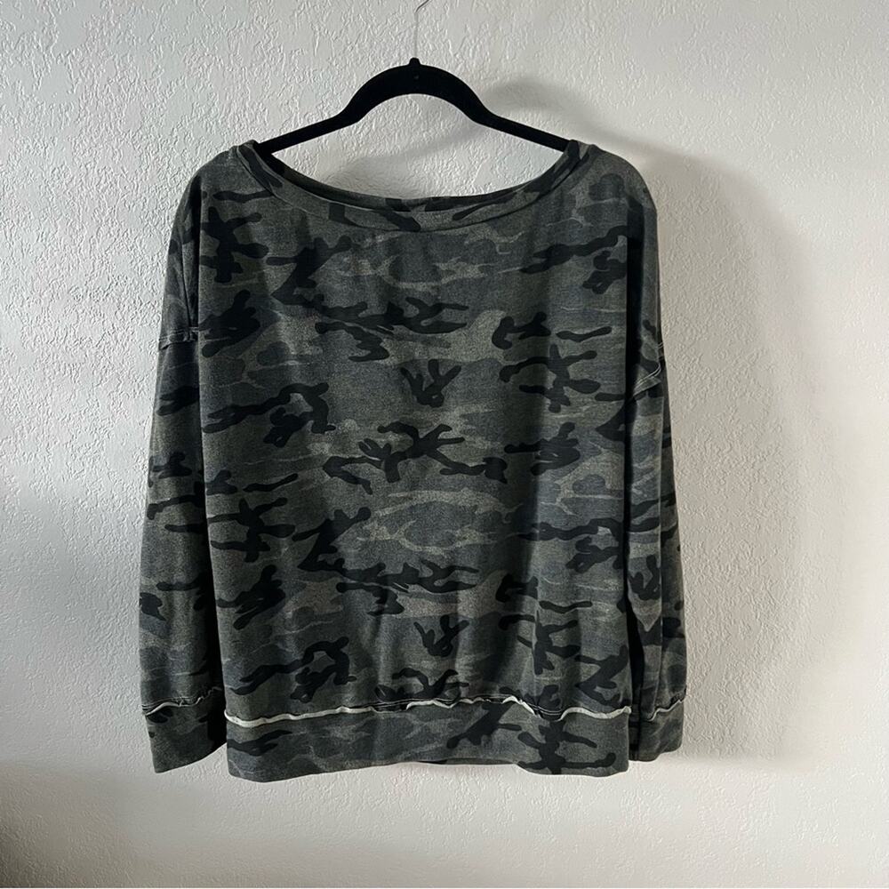 Sundry Camo Off the Shoulder Pull-Over Sweatshirt - Picture 2 of 7